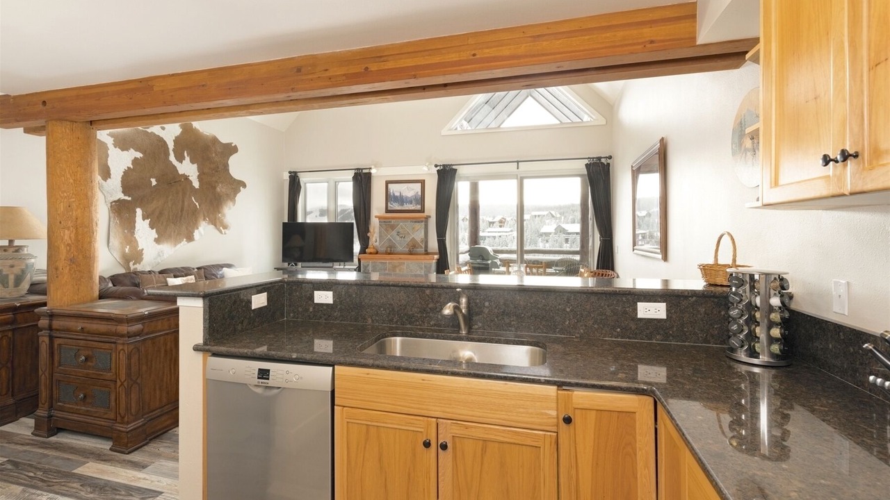 Photo of Kitchen in Saddle Ridge