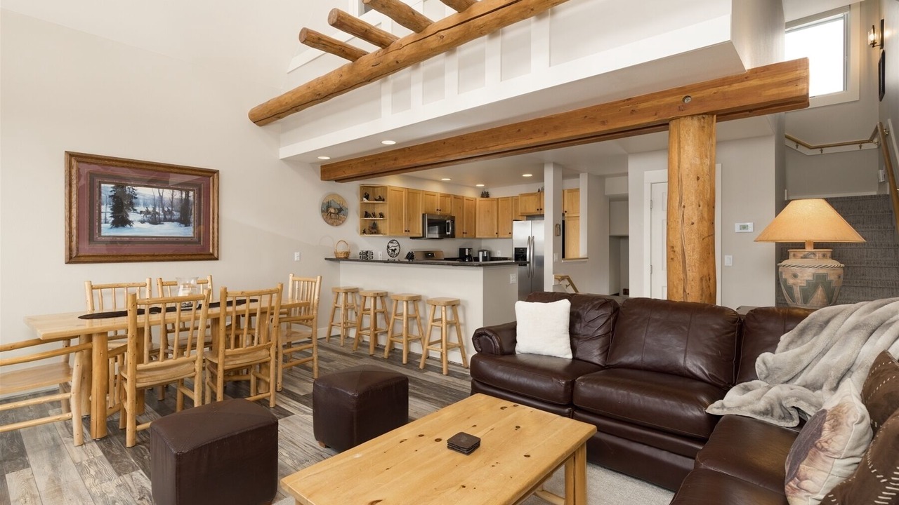 Photo of Livingroom in Saddle Ridge
