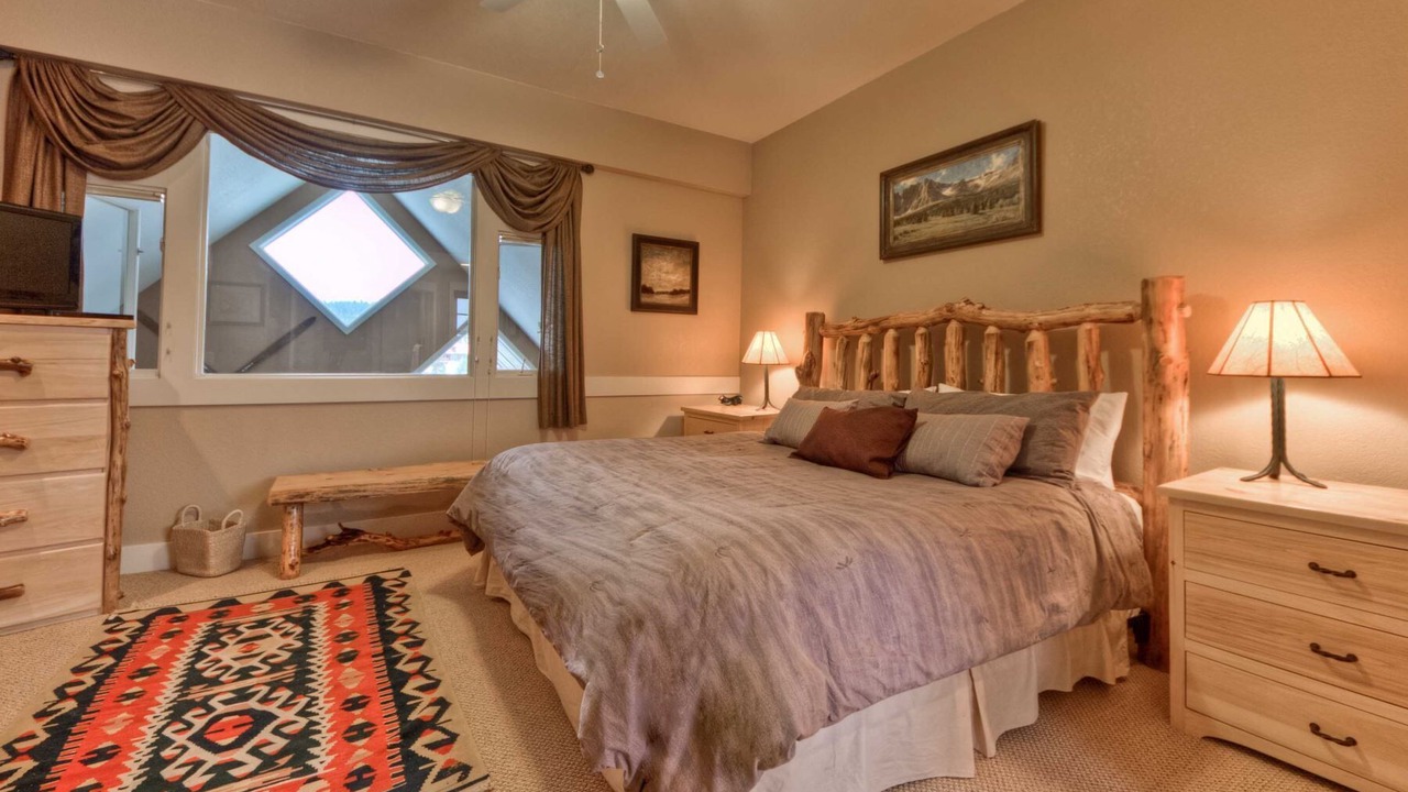 Photo of Bedroom in Saddle Ridge