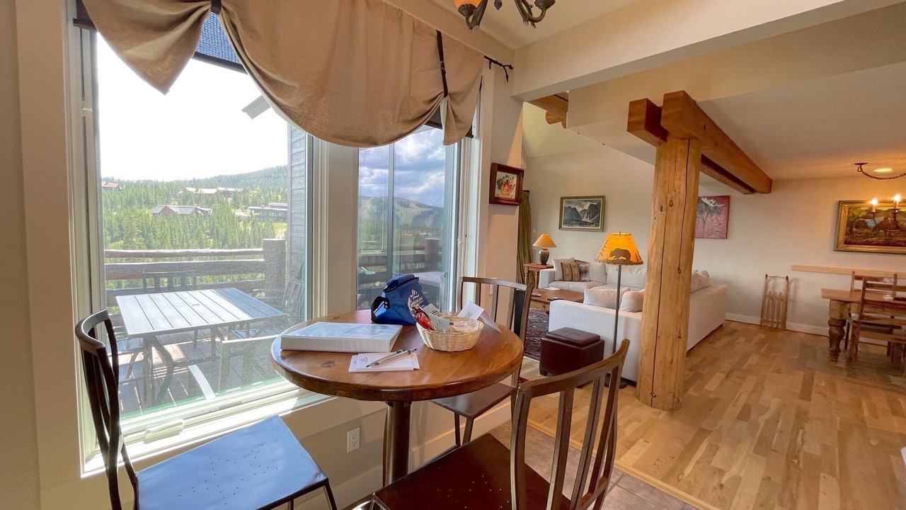Photo of Livingroom in Saddle Ridge
