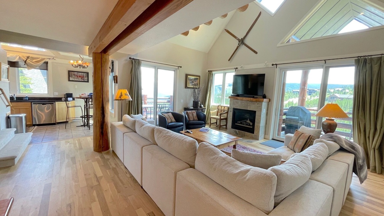 Photo of Livingroom in Saddle Ridge