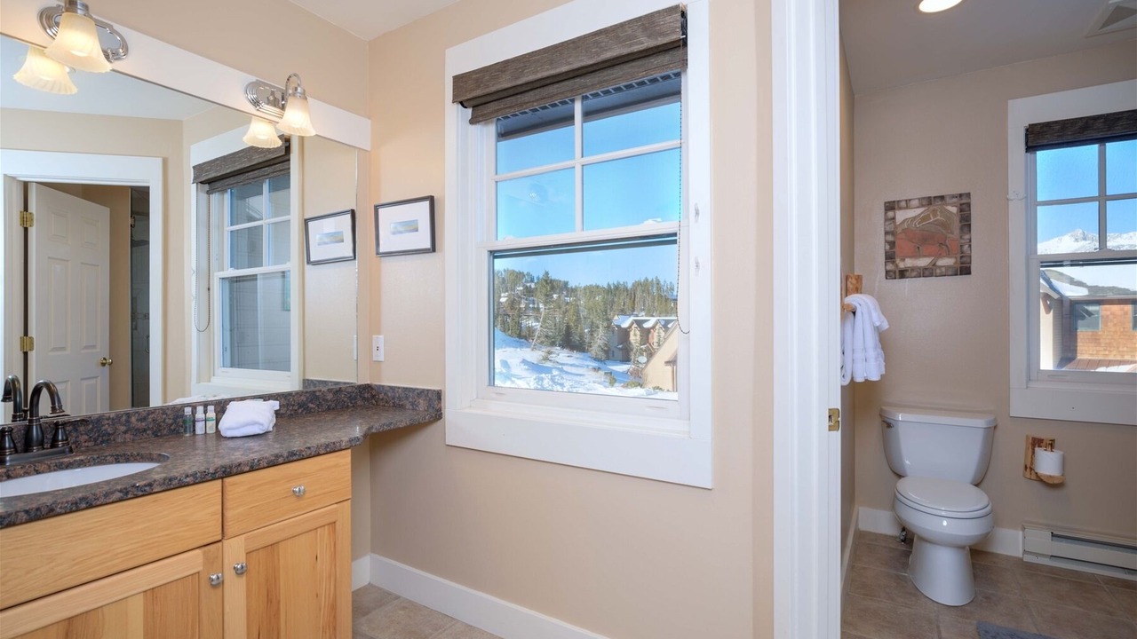 Photo of Bathroom in Saddle Ridge