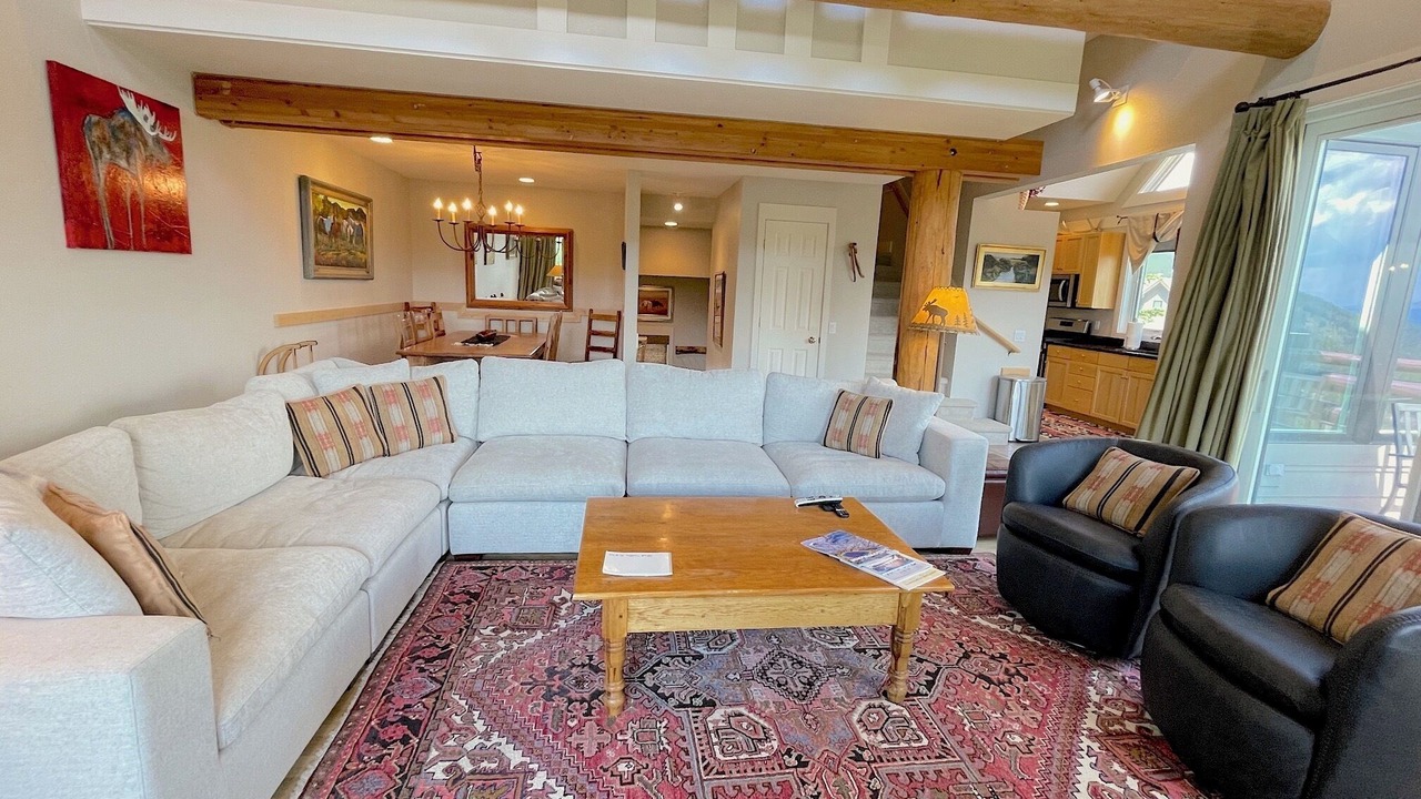 Photo of Livingroom in Saddle Ridge