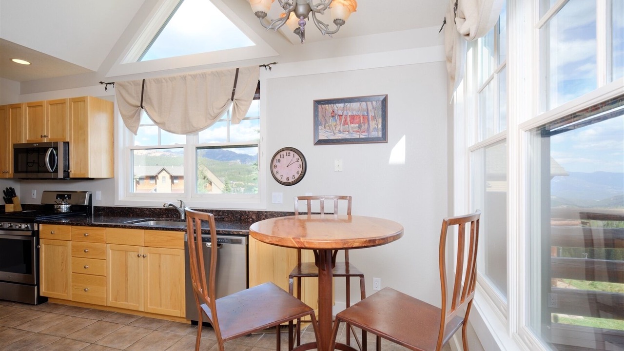 Photo of Kitchen in Saddle Ridge