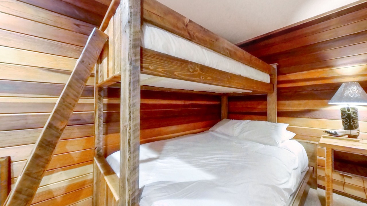 Photo of Bedroom in Big Sky