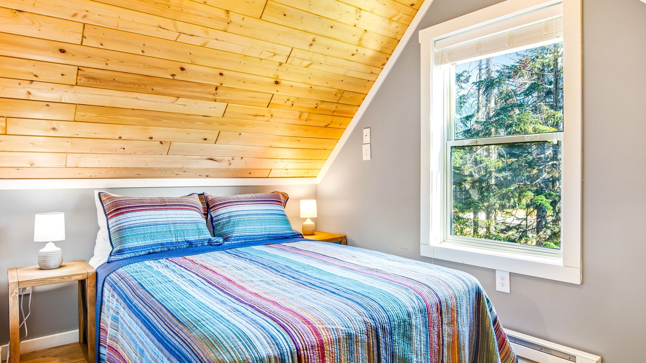 Photo of Bedroom in Snoqualmie Pass