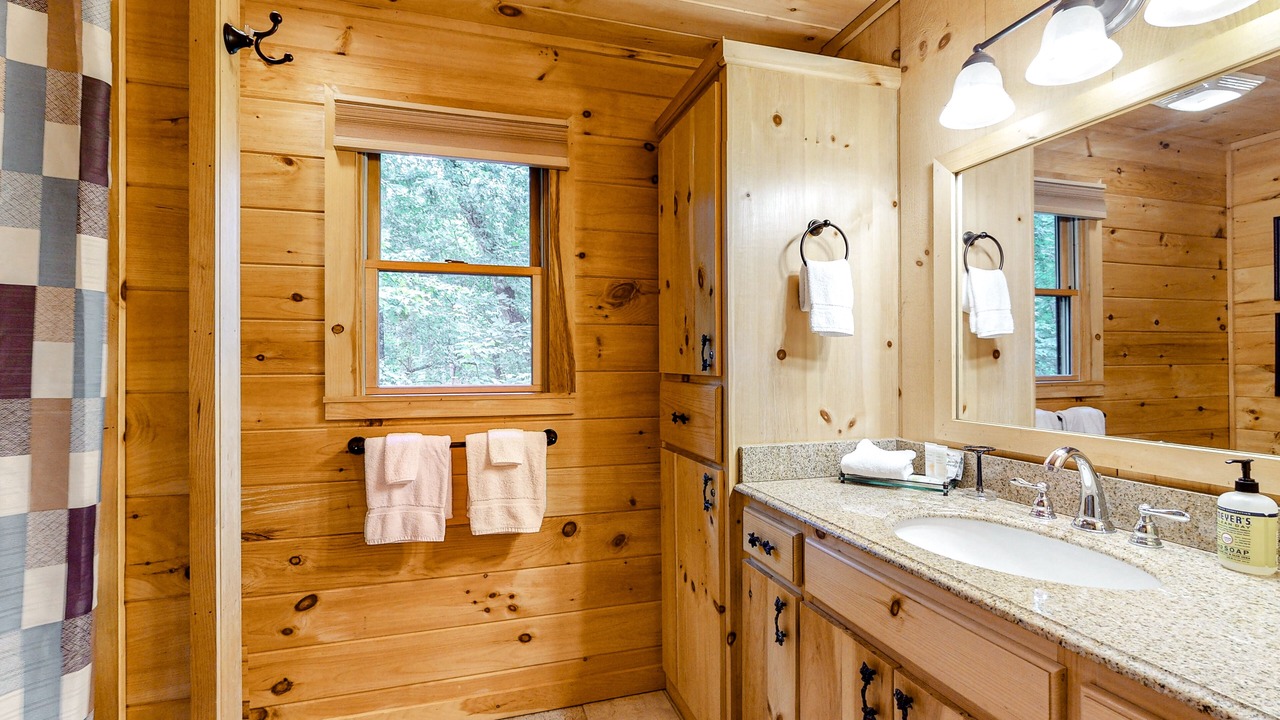 Photo of Bathroom in Aska