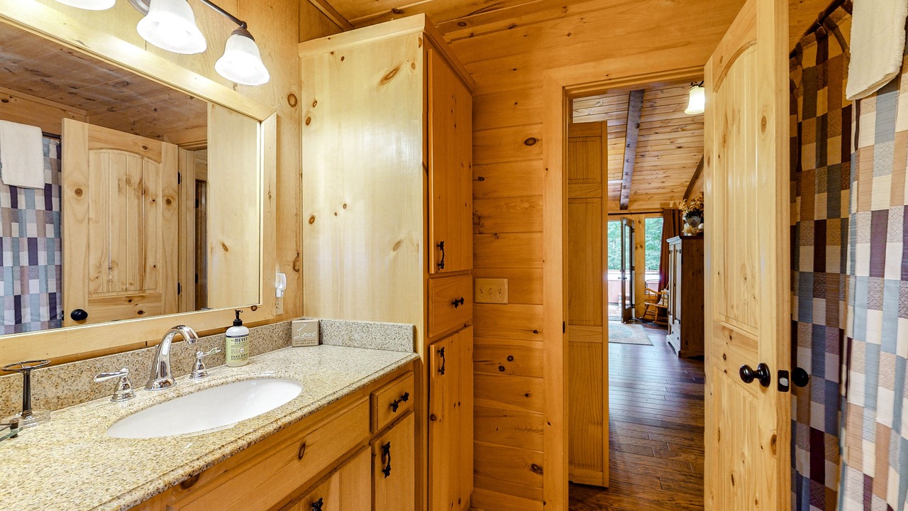 Photo of Bathroom in Aska