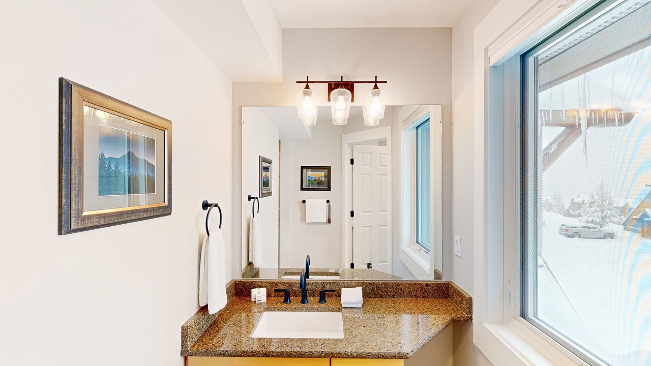 Photo of Bathroom in Saddle Ridge