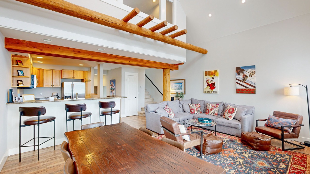 Photo of Livingroom in Saddle Ridge
