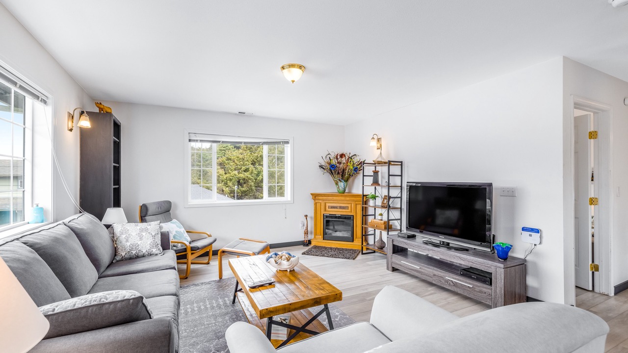 Photo of Livingroom in Roads End