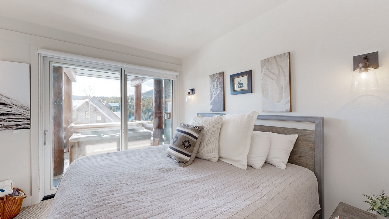 Photo of Bedroom in Saddle Ridge