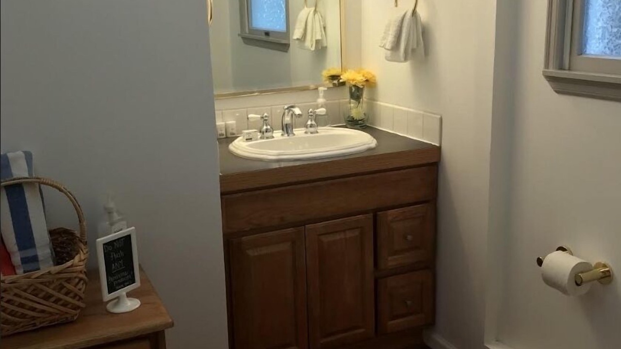 Photo of Bathroom in Manson
