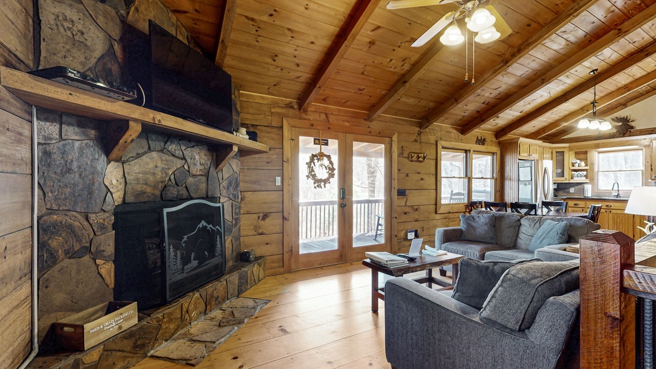 Photo of Livingroom in Blue Ridge
