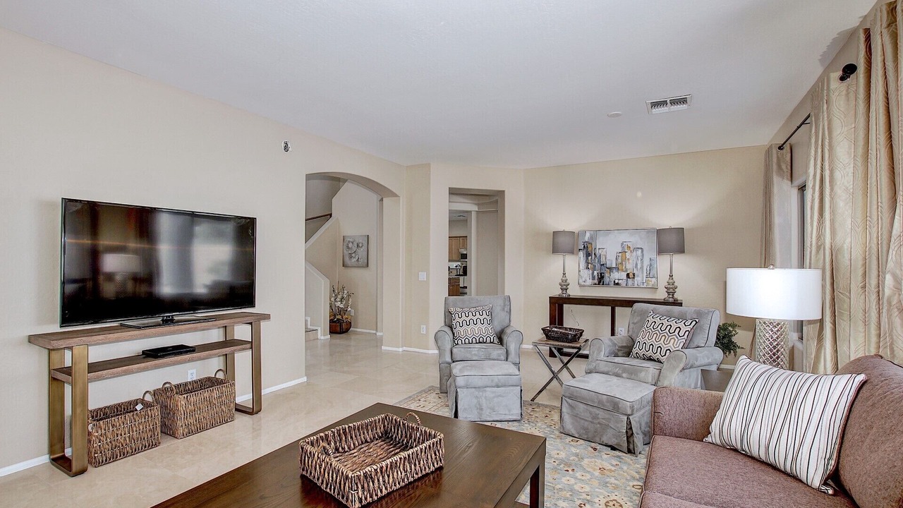Photo of Livingroom in Power Ranch