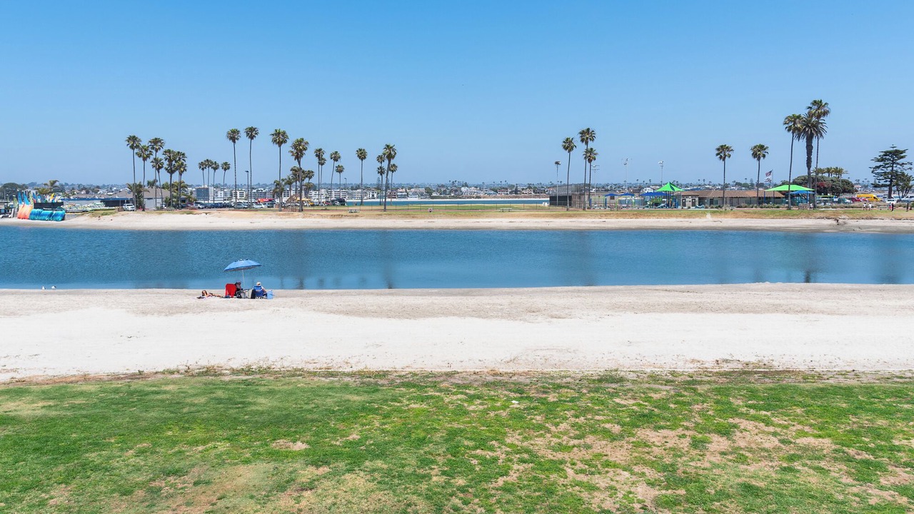 Photo of Others in Mission Beach