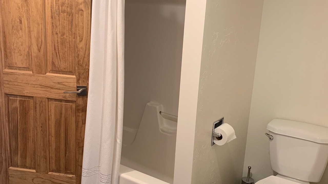 Photo of Bathroom in Gardiner