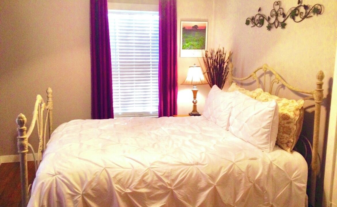 Photo of Bedroom in Stonewall