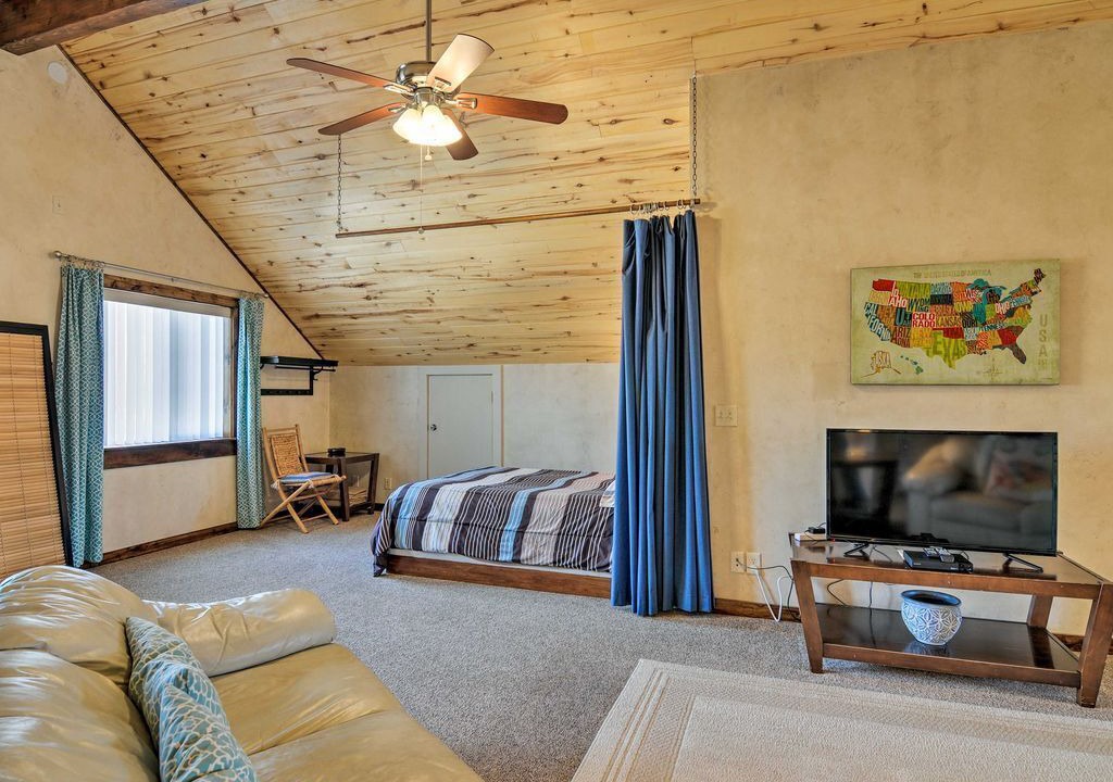 Photo of Bedroom in Henrieville