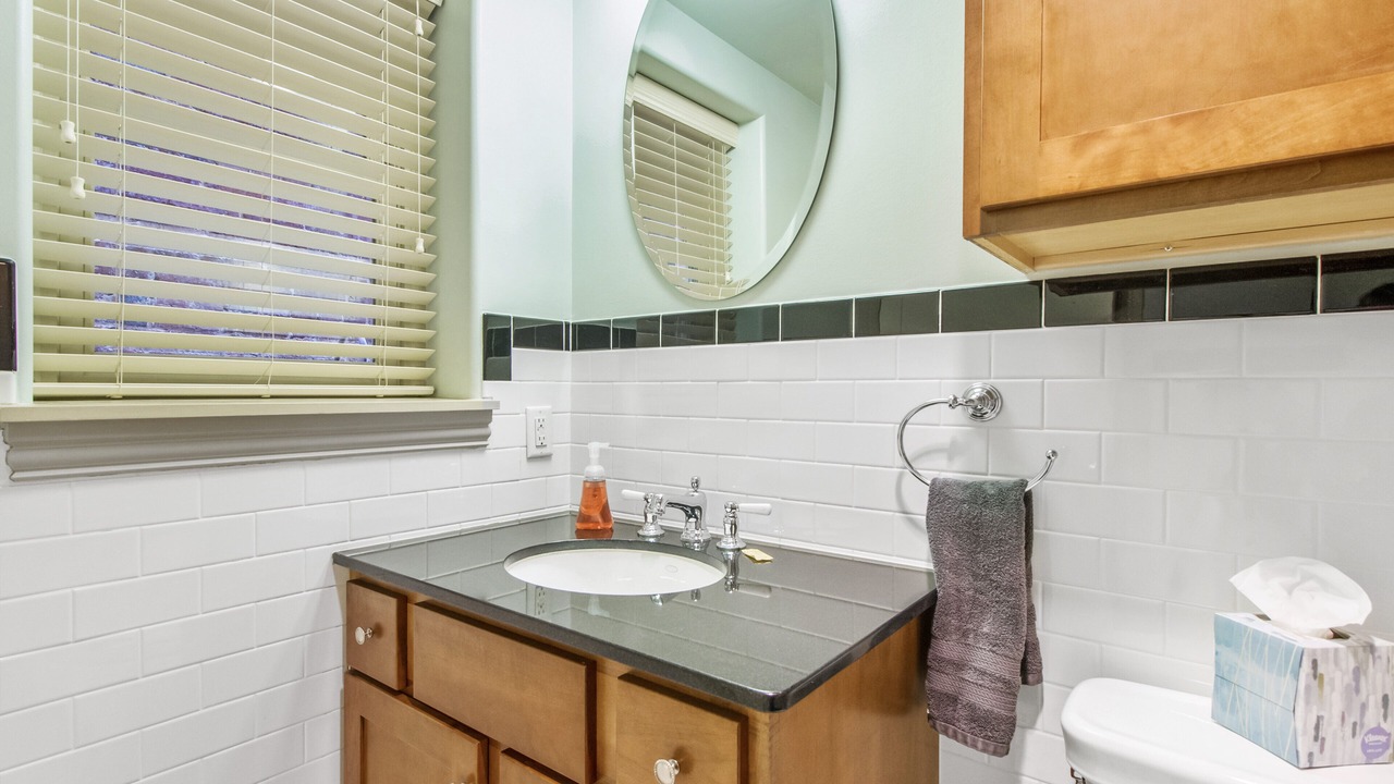 Photo of Bathroom in Midtown