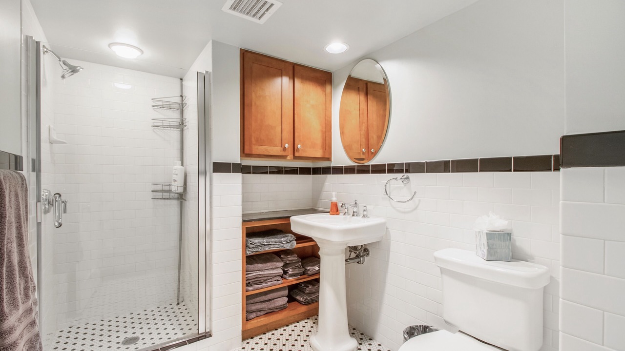 Photo of Bathroom in Midtown