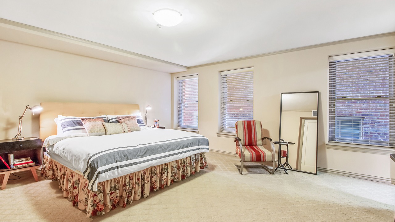 Photo of Bedroom in Midtown