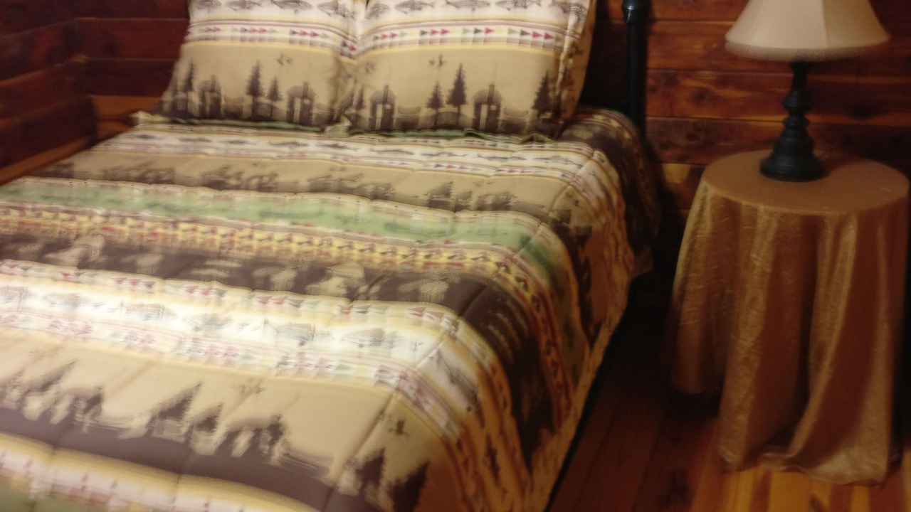 Photo of Bedroom in Mountain Pine