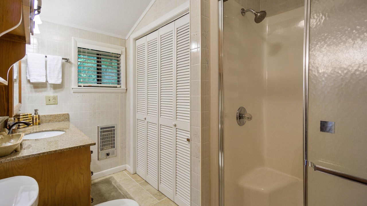 Photo of Bathroom in Smithville