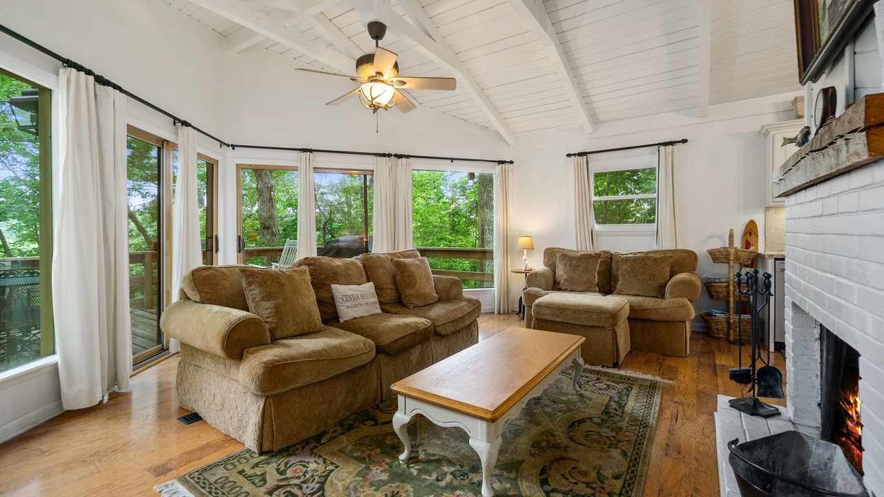 Photo of Livingroom in Smithville