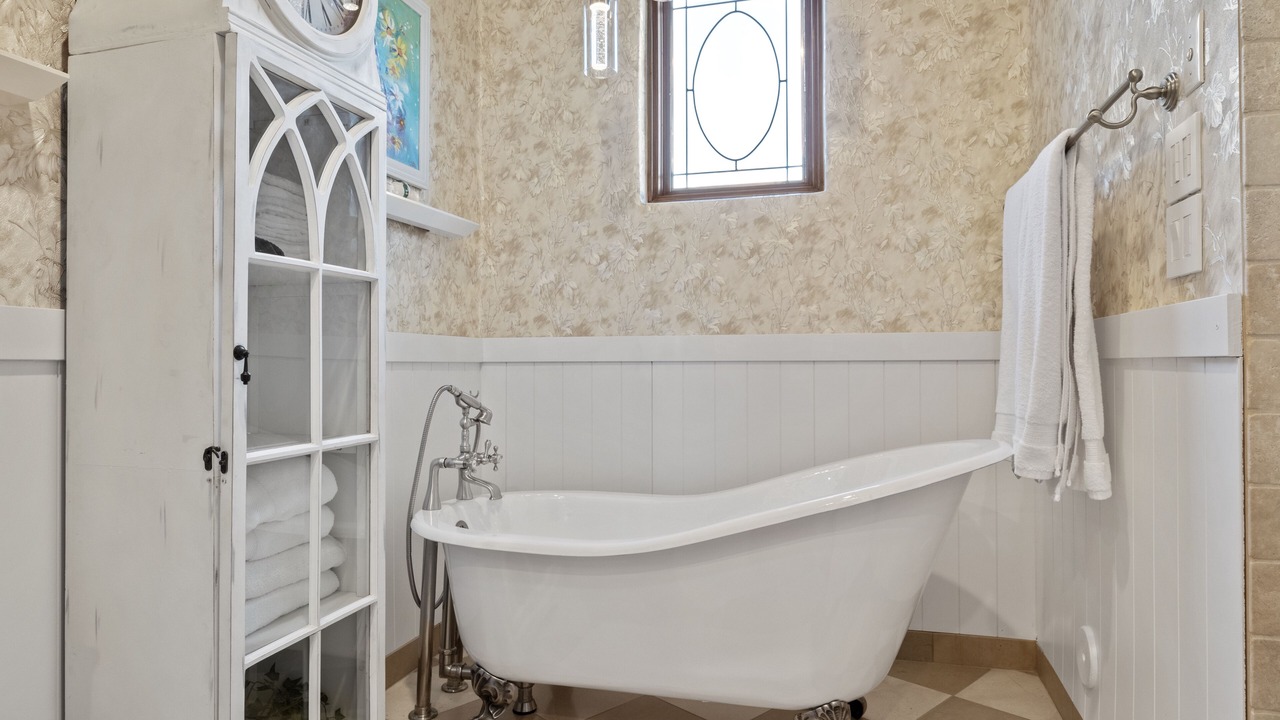 Photo of Bathroom in Pinnacle Peak Heights