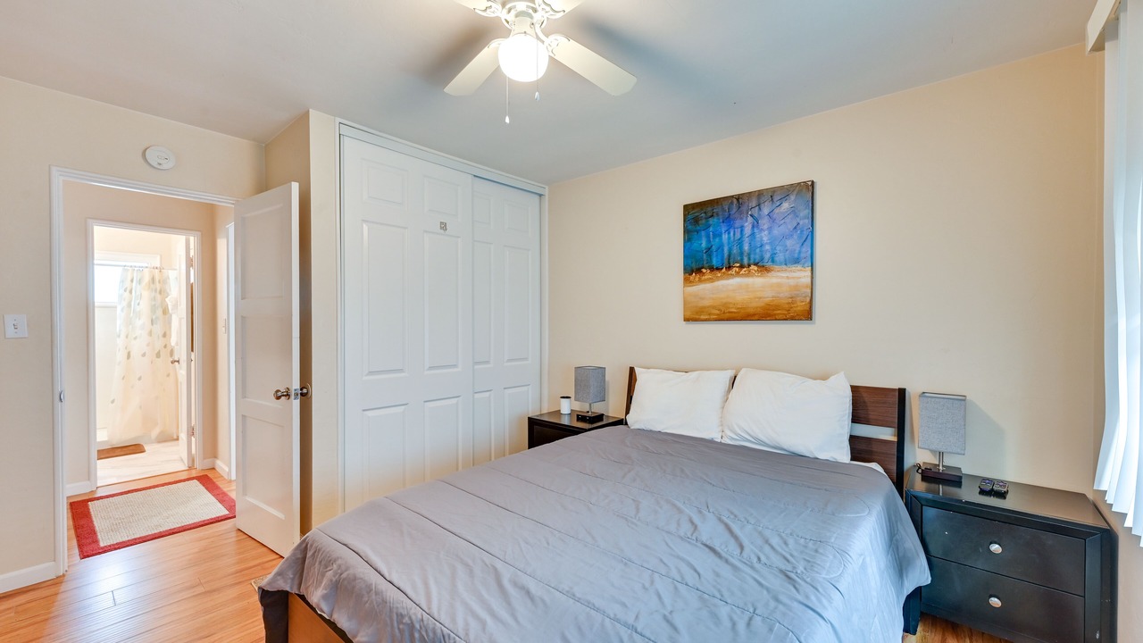 Photo of Bedroom in Pacific Beach