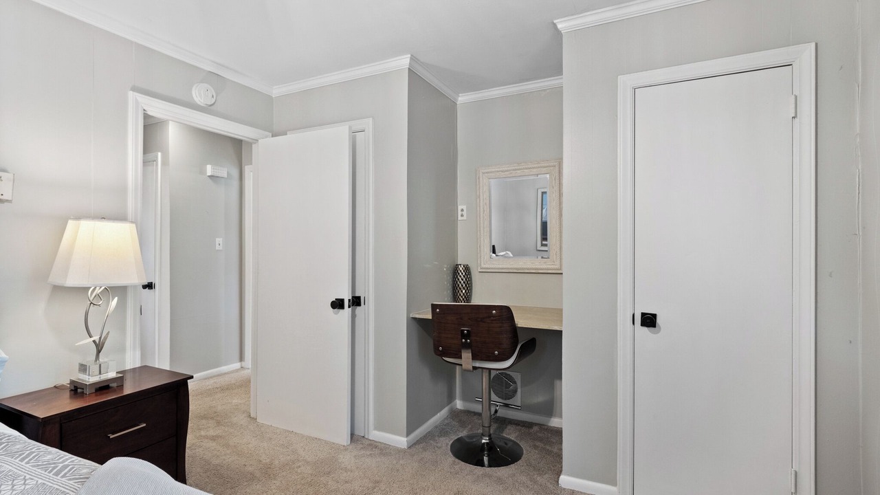 Photo of Bedroom in Mountain Island