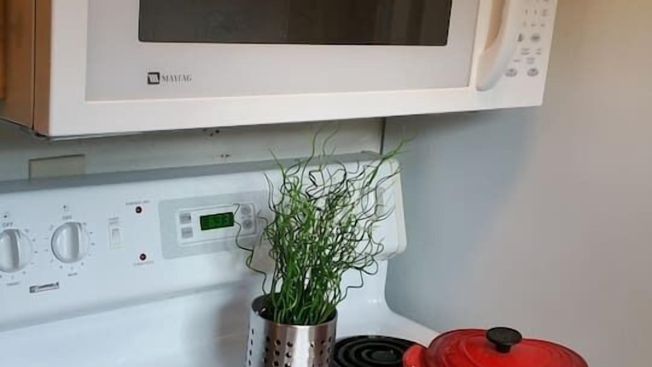 Photo of Kitchen in Downtown Klamath Falls