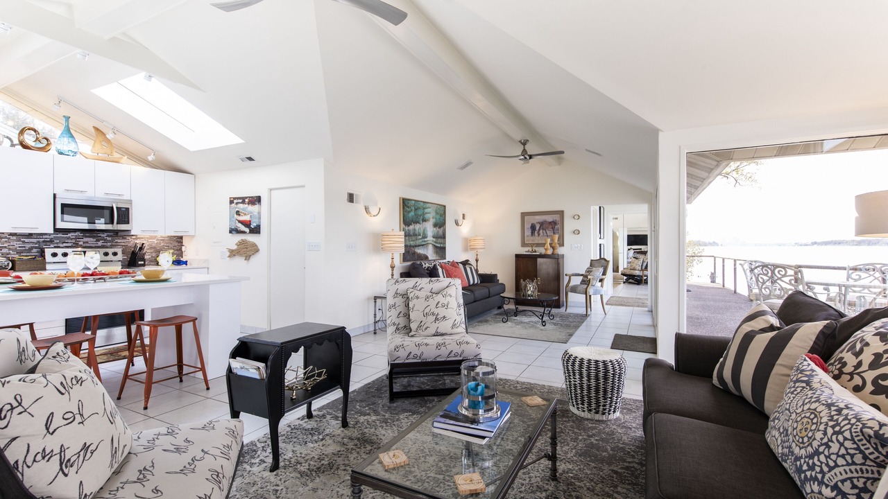 Photo of Livingroom in Louisville