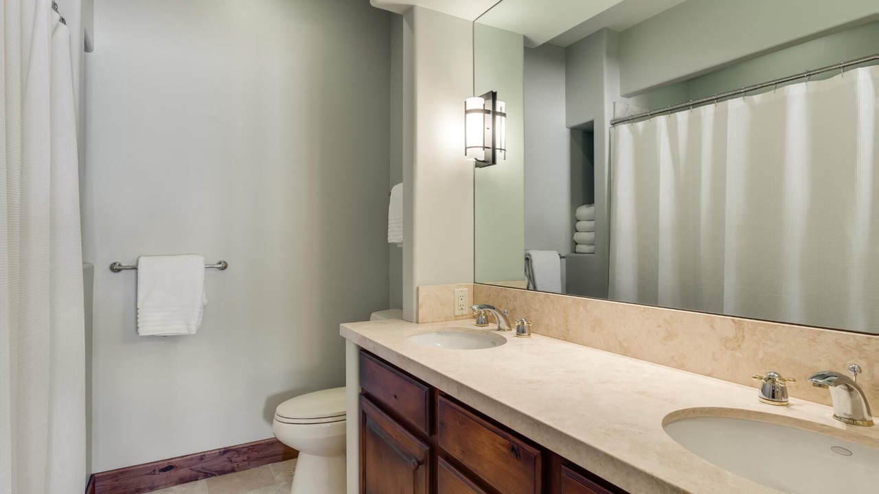 Photo of Bathroom in Elkhorn Village
