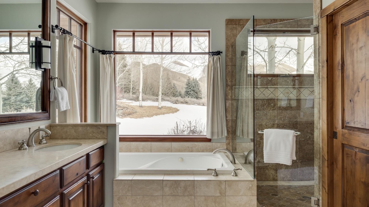 Photo of Bathroom in Elkhorn Village