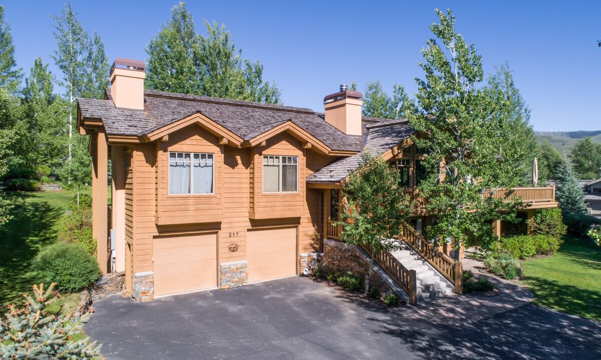 Photo of Outdoor in Elkhorn Village
