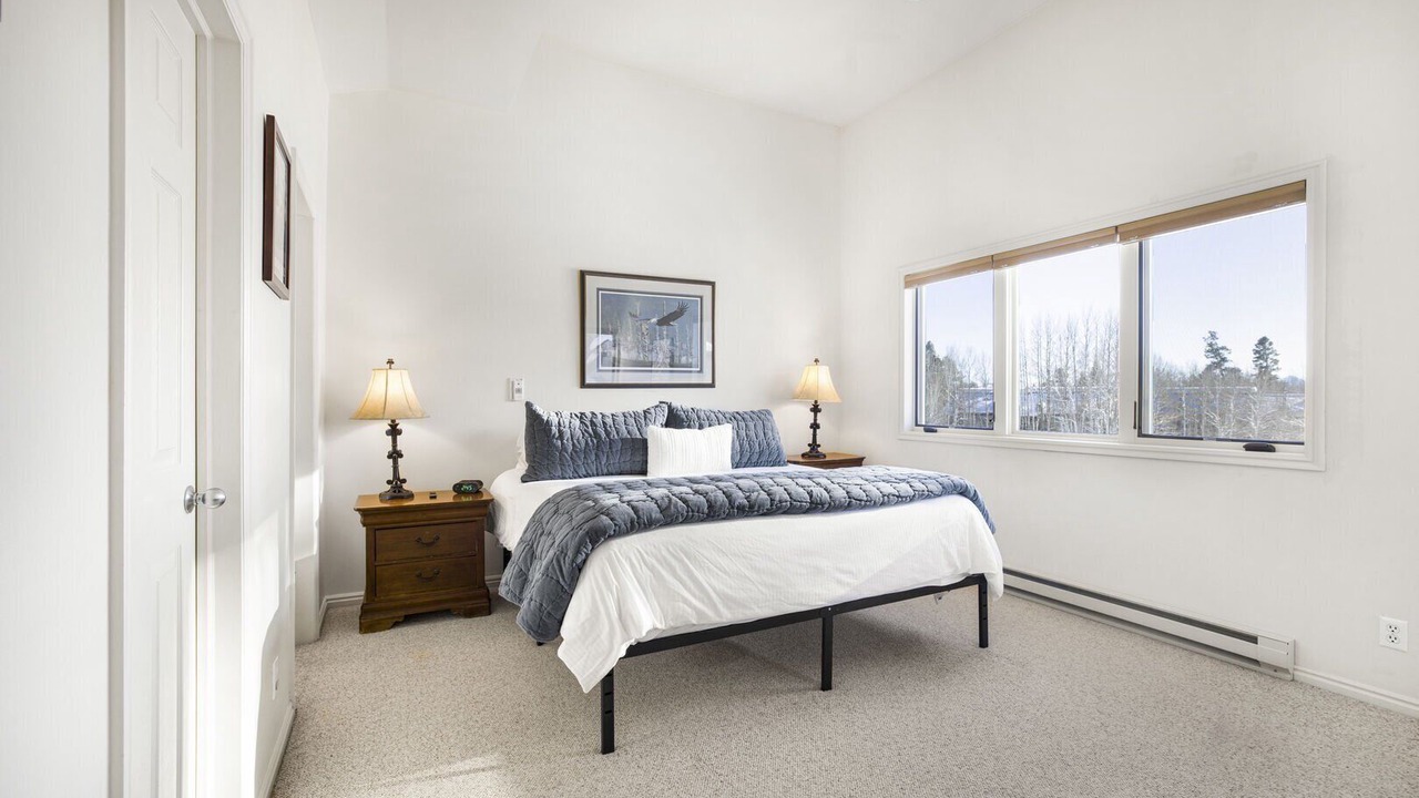 Photo of Bedroom in Teton Pines