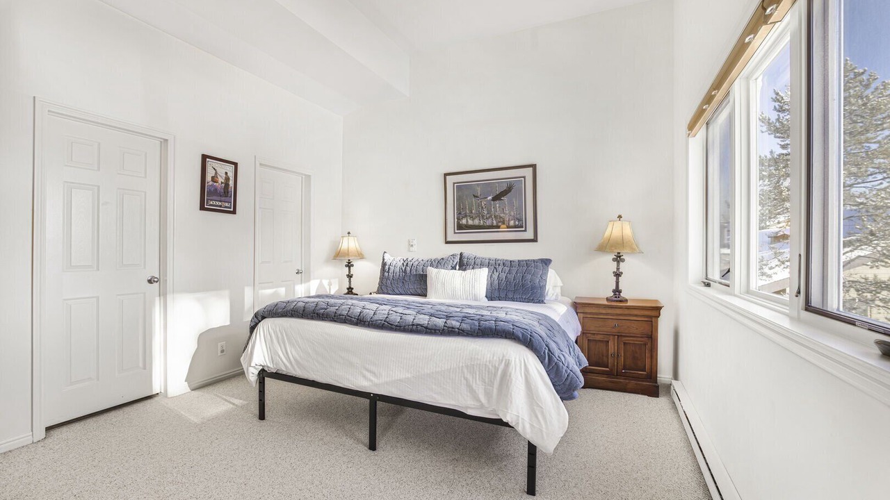 Photo of Bedroom in Teton Pines