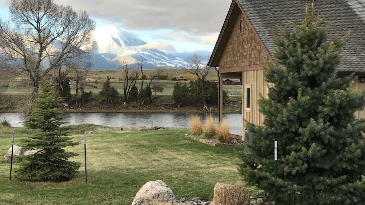 Photo of Outdoor in Emigrant
