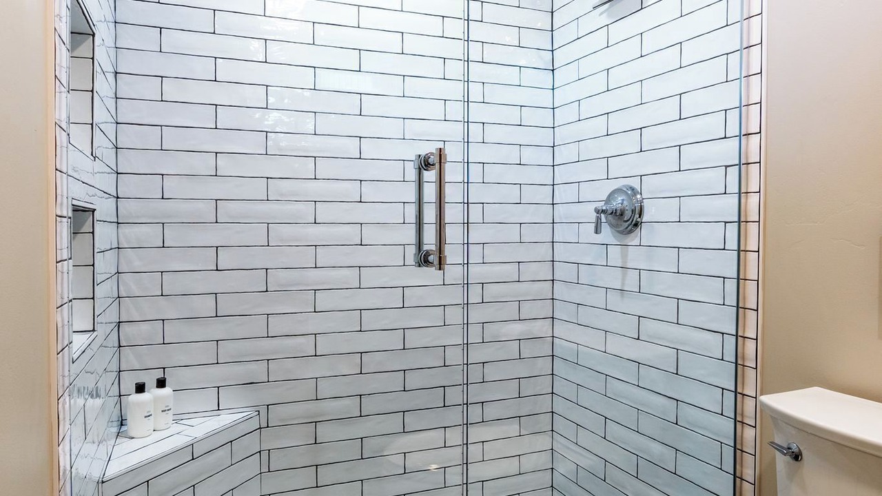 Photo of Bathroom in Pray