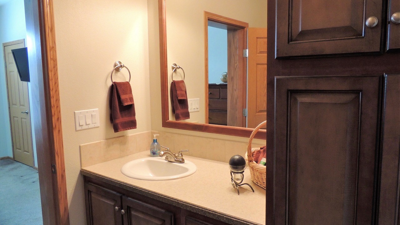 Photo of Bathroom in Gardiner