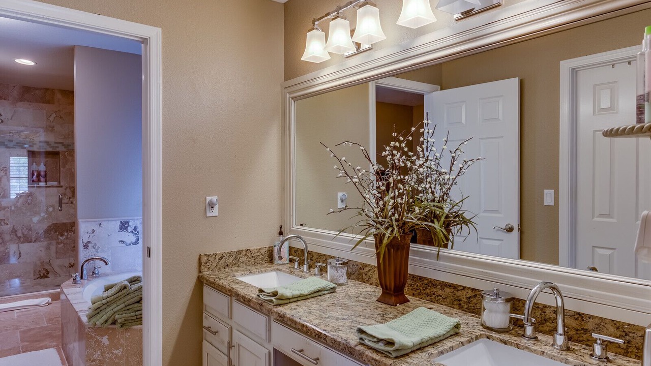 Photo of Bathroom in Paradise Valley Village