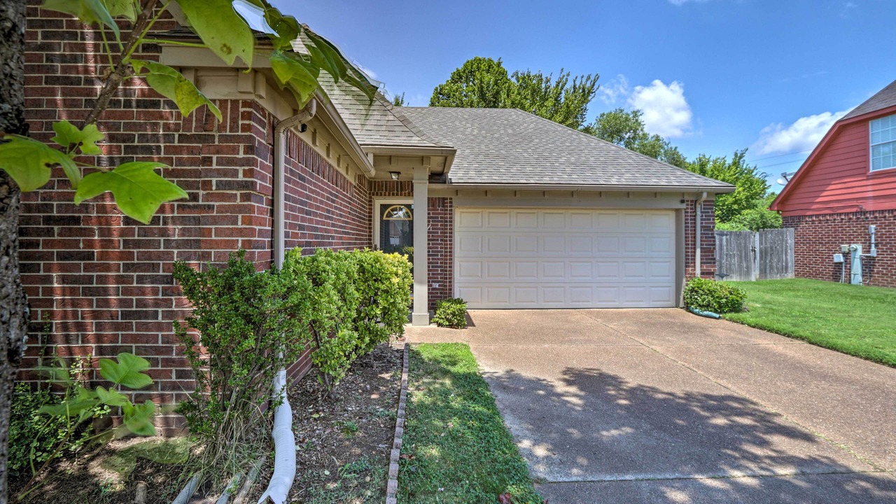 Photo of Outdoor in Lakes of Forest Hill