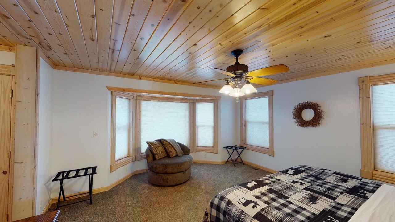 Photo of Bedroom in Island Park
