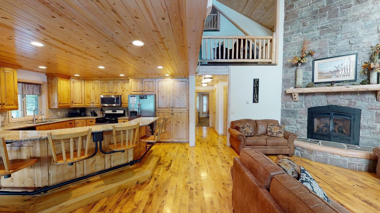 Photo of Livingroom in Island Park