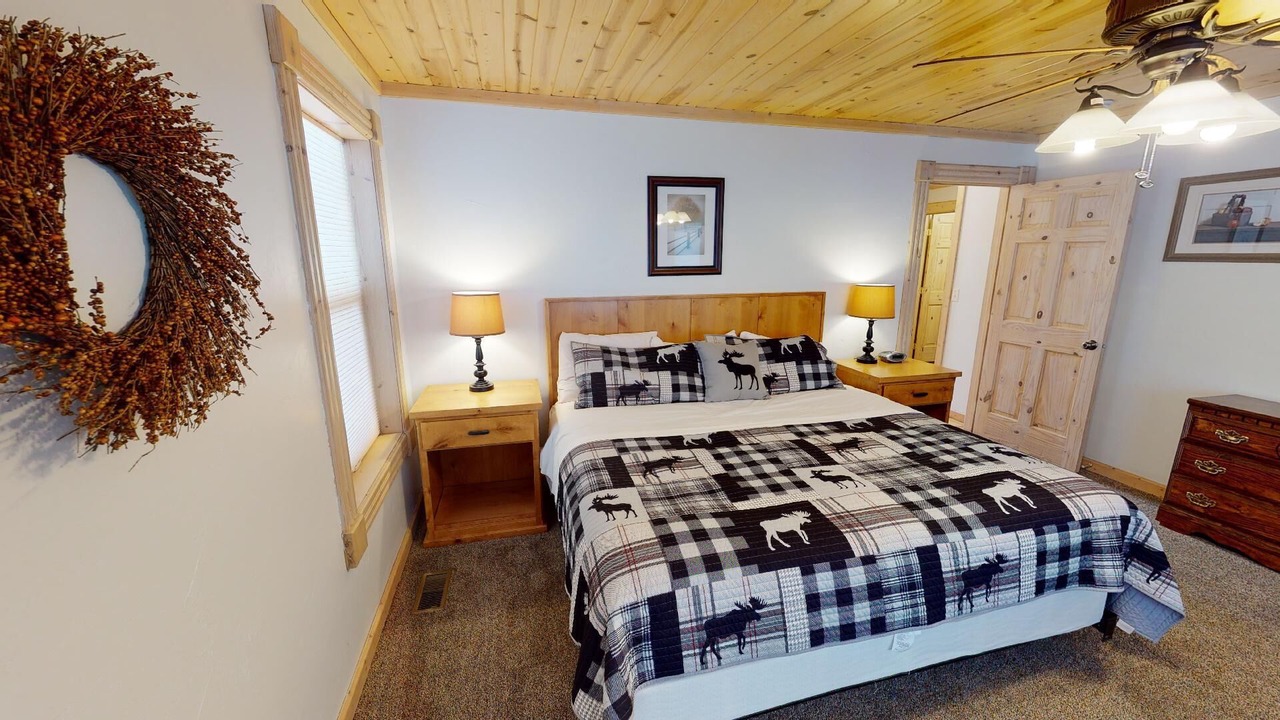 Photo of Bedroom in Island Park