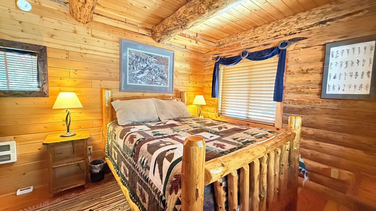 Photo of Bedroom in Island Park
