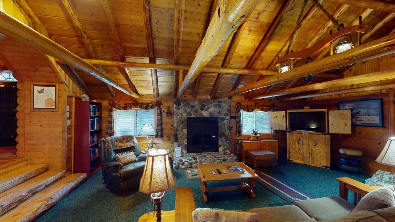 Photo of Livingroom in Island Park