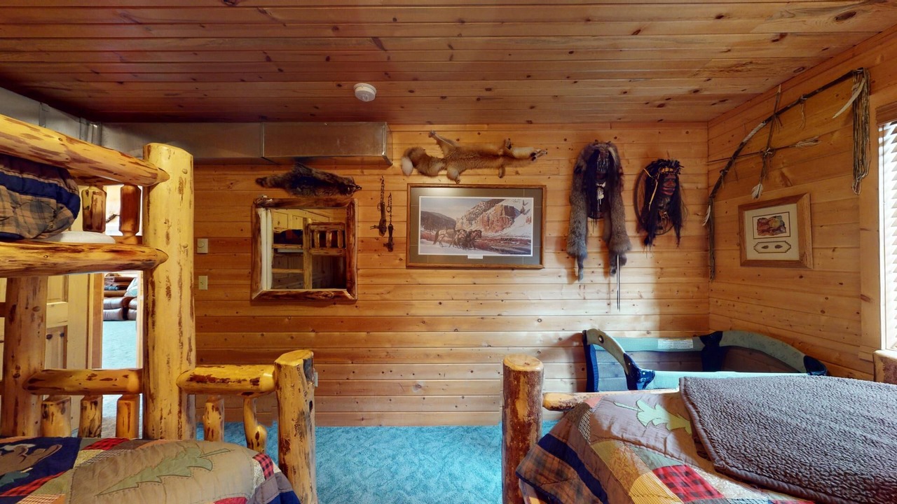 Photo of Bedroom in Island Park